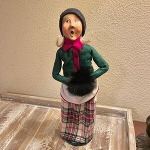 Vintage 1992 Byers’ Choice Ltd. Caroler Figurine Lady w/ Plaid Skirt 13” 36/100